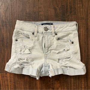 aeropostale distressed light wash denim shorts